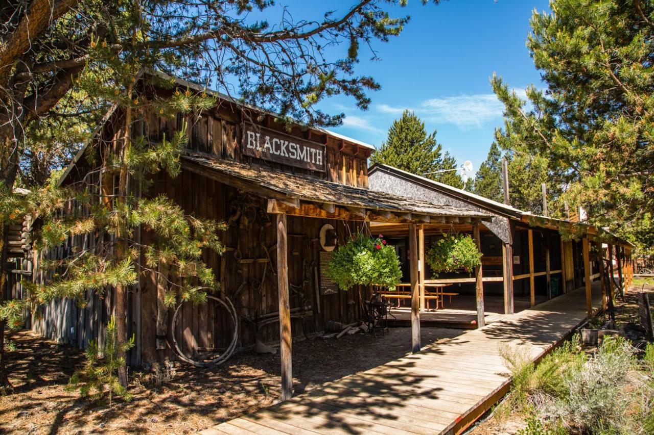 Bend-Sunriver Camping Resort Wheelchair Accessible Yurt 13 Εξωτερικό φωτογραφία